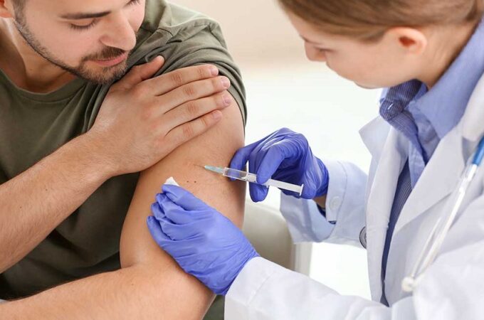 The Role of Flu Shots in Preventing Outbreaks of Influenza: An Overview of Herd Immunity